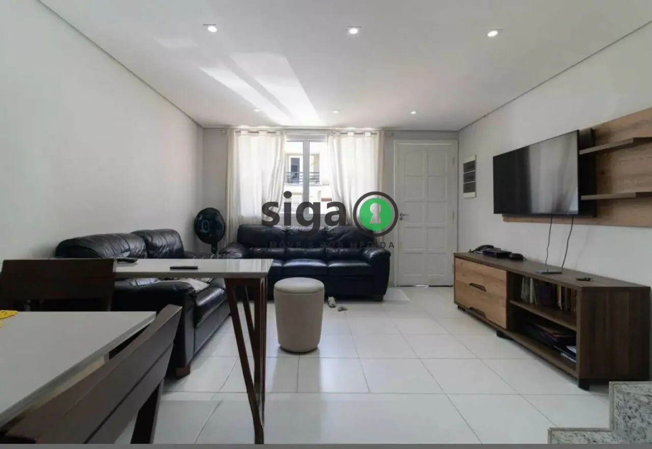 Imagem Casa em Condomínio com Suíte e 2 Vagas em Ambiente Exclusivo.