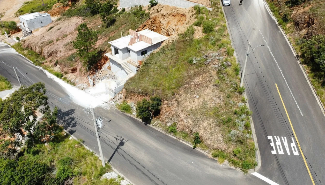 Imagem Terreno 361 m² à venda em Jardim Bandeirantes, Poços de Caldas