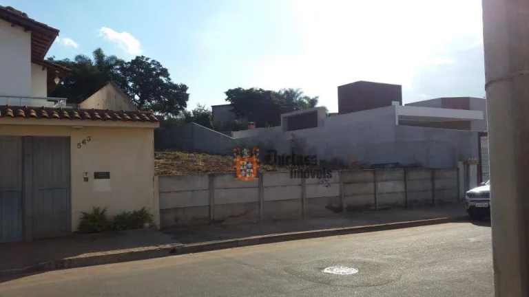 Imagem Terreno à venda, 600 m² por R$ 590.000,00 - Jardim Paulista - Atibaia/SP