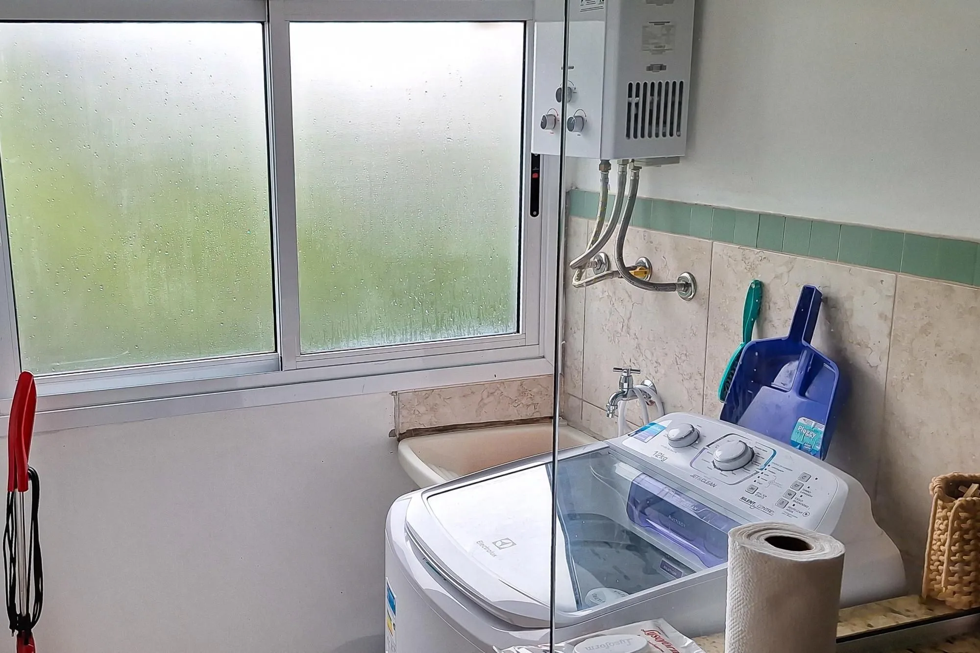 Imagem Belíssimo Apartamento com 3 dormitórios e 1 vaga de garagem no bairro Aberta dos Morros, zona sul de Porto Alegre.