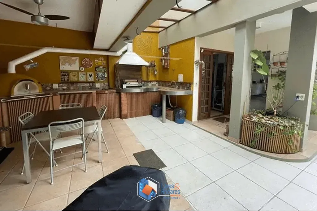 Imagem Casa à venda 4 Quartos 1 Suite 5 Vagas 285M² Aclimação São Paulo - SP