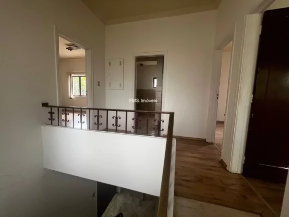 Imagem Casa Comercial de Alto Padrão no Jardim Europa, São Paulo-SP: 14 Salas, 9 Banheiros, 10 Vagas de Garagem, 600m².