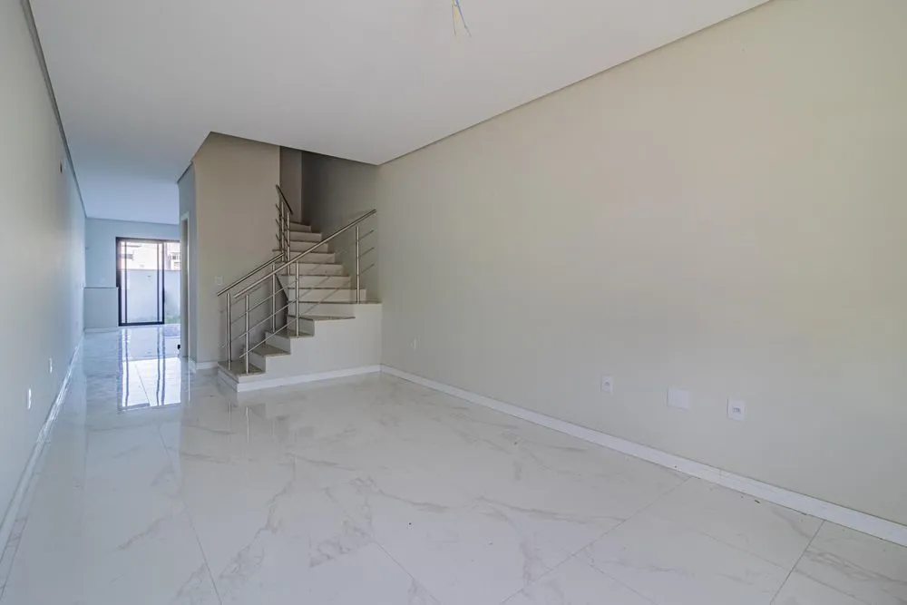 Imagem Casa 2 dormitórios no bairro Hipica em Porto Alegre para Alugar