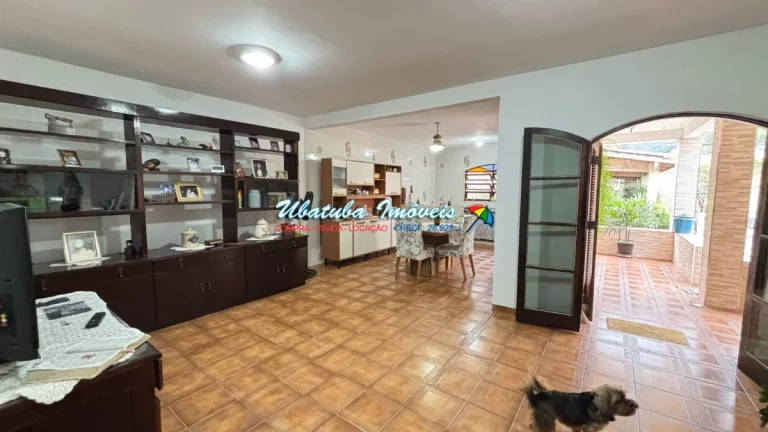 Imagem Casa em excelente localização em corredor comercial