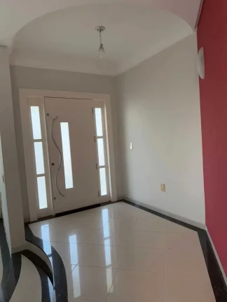 Imagem Casa com 2 suítes e 2 vagas de garagem no Jardim Riva primavera do leste MT