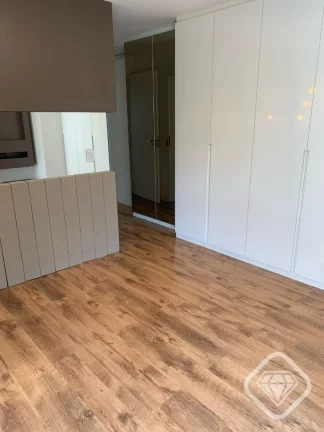 Imagem Apartamento Mobiliado com Suíte e Vista para o Pôr do Sol

Brilhante Imóveis apresenta este belí...
