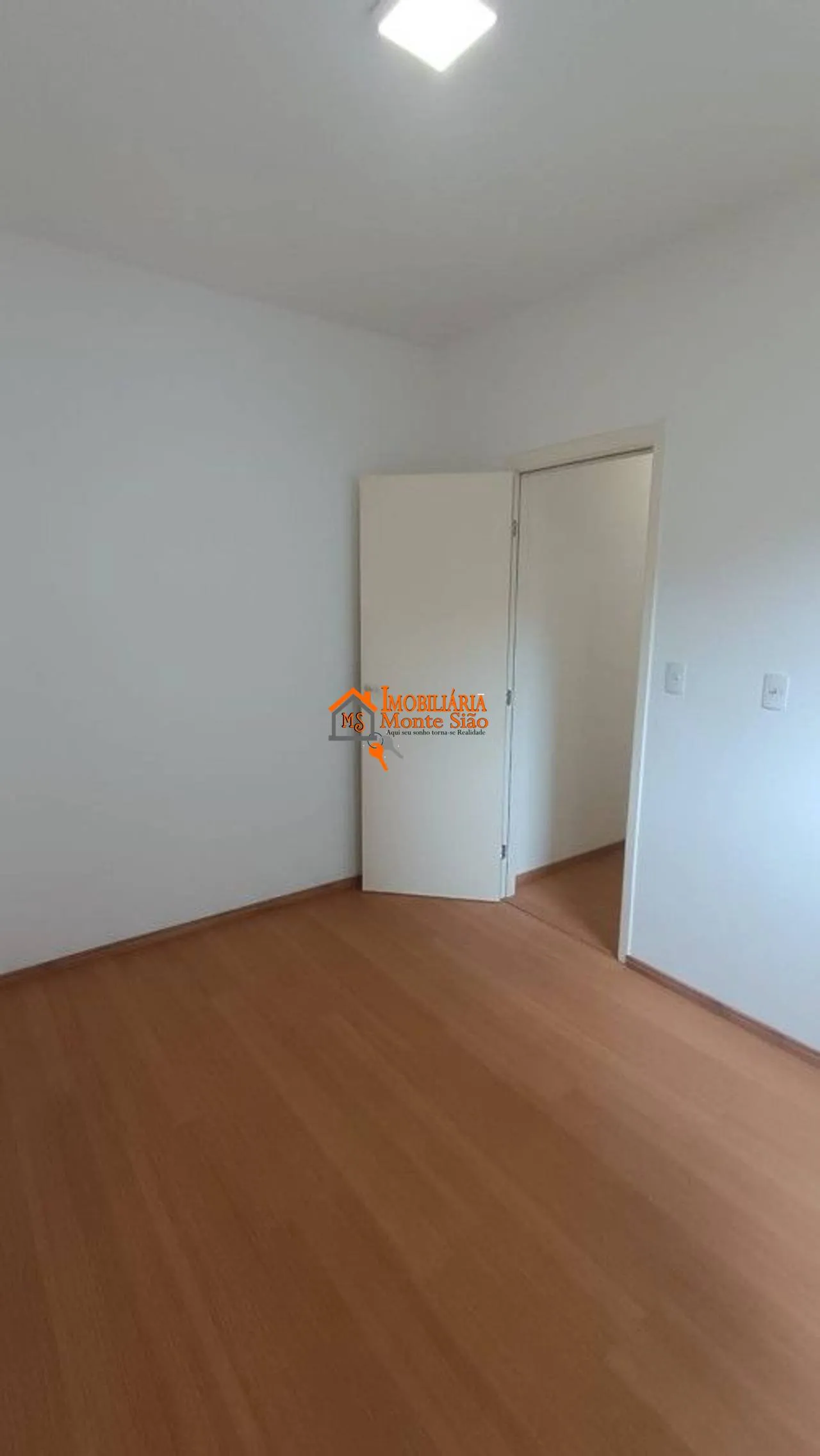 Imagem Apartamento com 2 dormitórios à venda, 46 m² por R$ 245.000,00 - O Pequeno Coração - Itaquaquecetuba/SP