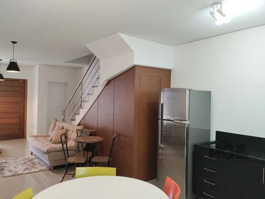 Imagem Casa para Venda - 178.4m², 3 dormitórios, sendo 1 suites, 2 vagas - Hípica