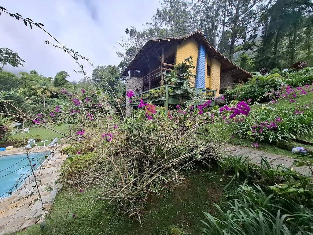 Imagem Pousada para Venda em Teresópolis / RJ no bairro Granja Guarani