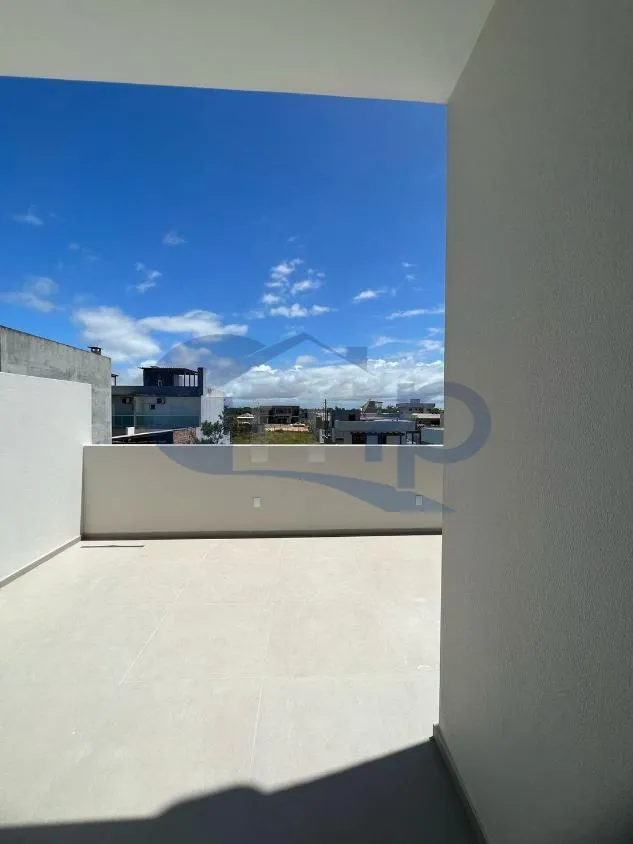 Imagem Sobrado a venda com 2 dormitorios na Praia Azul em Passo de Torres/SC
