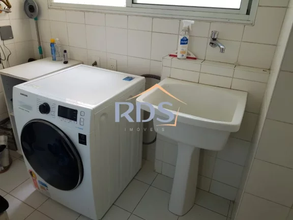 Imagem Vende apartamento de 120m² com 3 dormitórios com duas vagas de garagem em condomínio Clube na Vila Sofia, ao lado da Chácara Flora