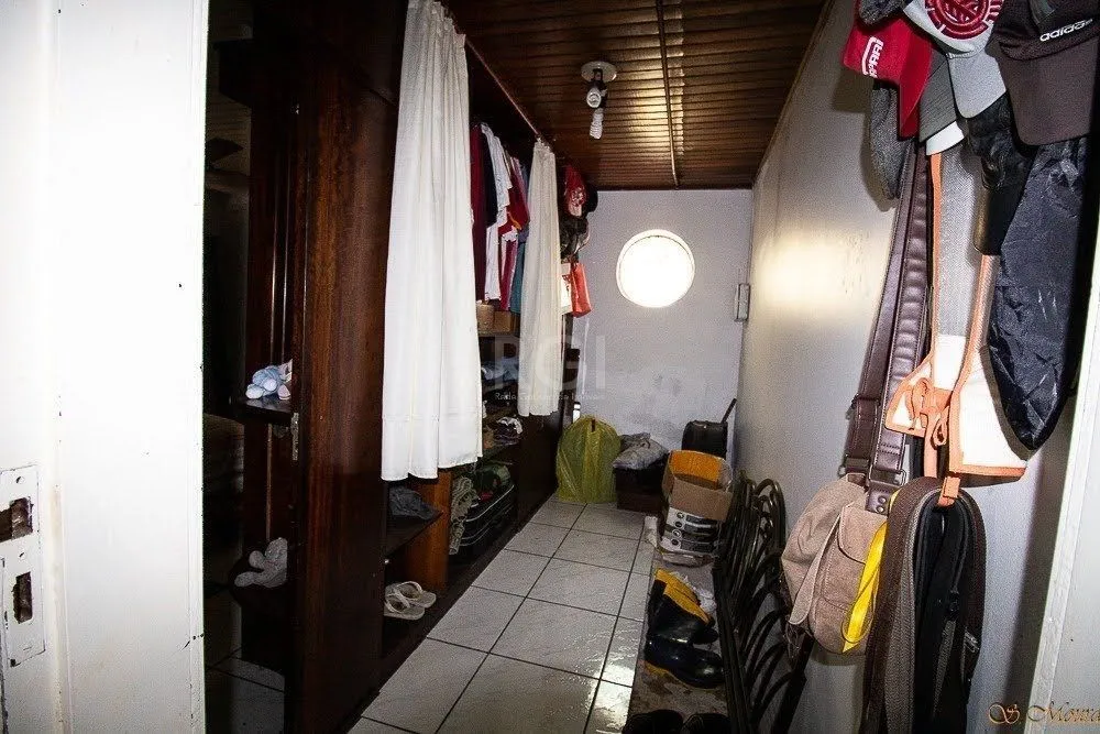 Imagem Casa no Bairro Tristeza - 3 dormitórios