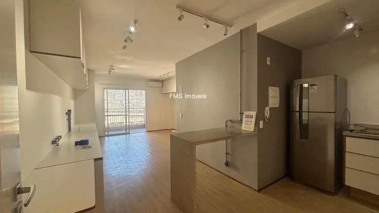 Foto do imóvel Apartamento à venda no Centro de São Paulo-SP: 1 quarto, 1 sala, 1 banheiro, 1 vaga de garagem, 46m² de área.