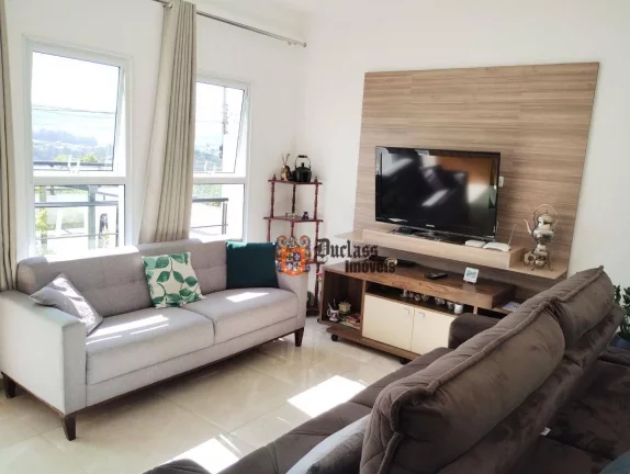 Casa com 3 dormitórios à venda, 106 m² por R$ 640.000,00 - Dos Tenentes - Extrema/MG