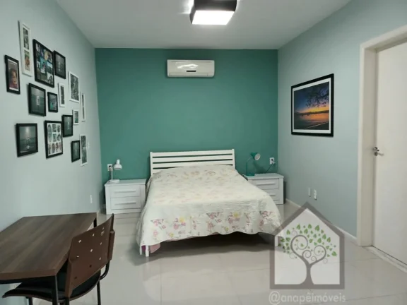 Imagem Casa de alto padrão em Condomínio Fechado