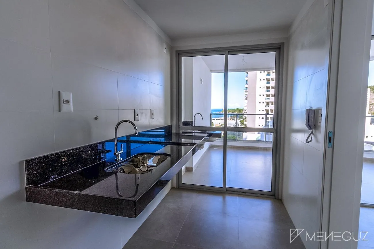 Imagem Apartamento 2 Quartos (1 Suíte) na Praia do Morro - Vista para o Mar e Lazer Completo na Cobertura