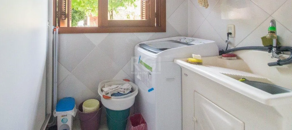 Imagem Casa para Venda - 380.83m², 5 dormitórios, sendo 1 suites, 2 vagas - Glória