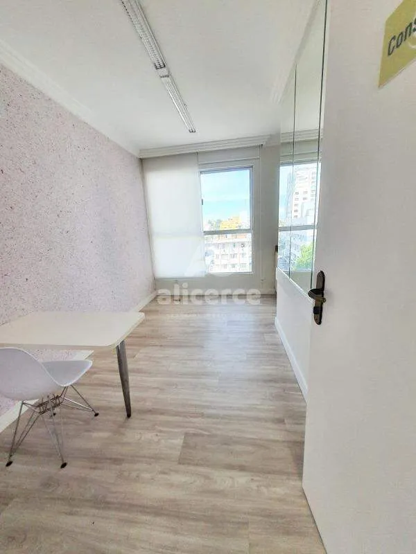 Imagem Salas Comerciais com 167m² para Aluguel no Estreito/Continental, Florianópolis/SC.