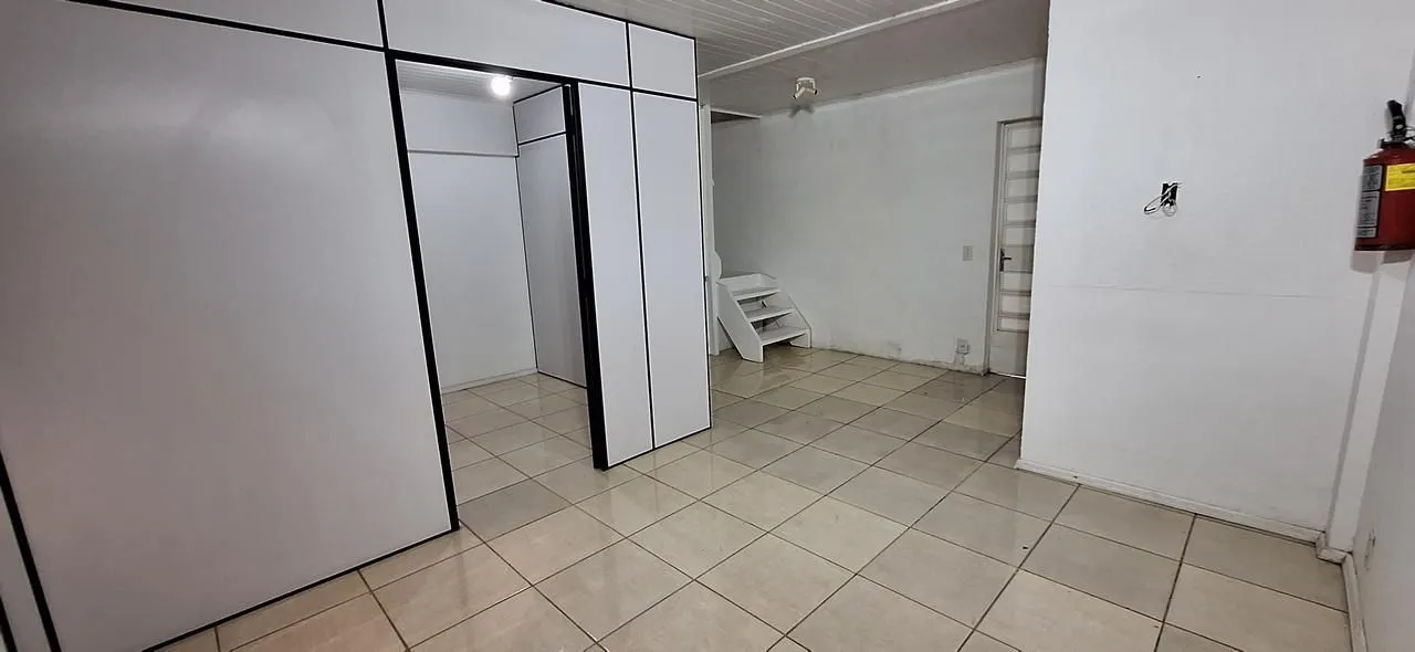 Imagem R VINTE E QUATRO DE OUTUBRO - Auxiliadora, Porto Alegre