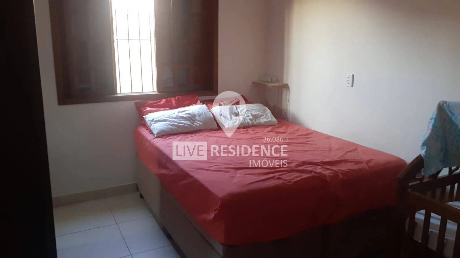 Imagem Casa totalmente térrea à venda em área comercial no Jardim Verona!
