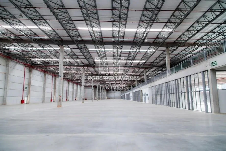 Imagem Galpão / Depósito / Armazém de 2165m² no bairro Sítio Guarehy, em Carapicuíba