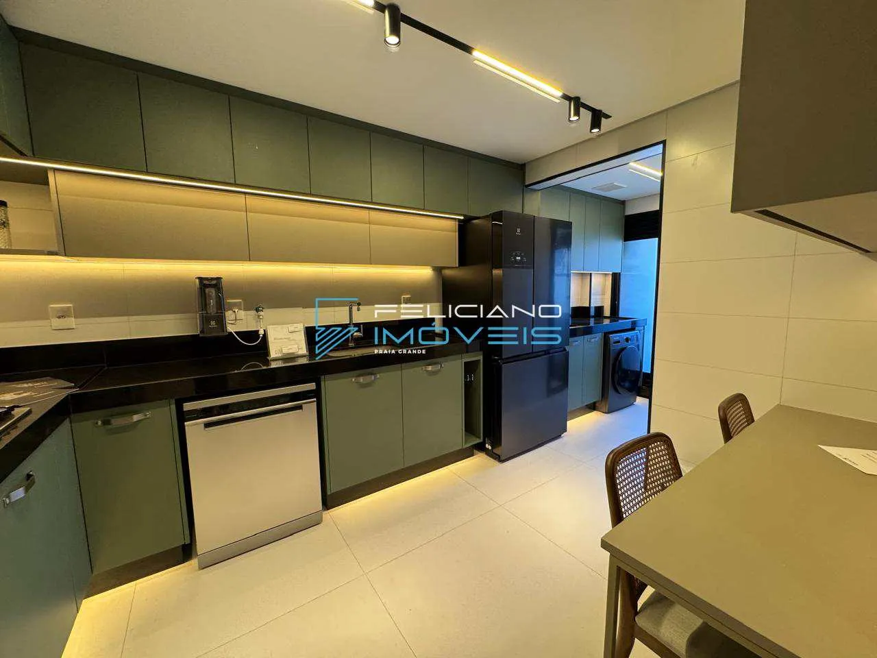 Imagem Apartamento com 2 quartos, Guilhermina, Praia Grande - R$ 1.03 mi, Cod: 6859