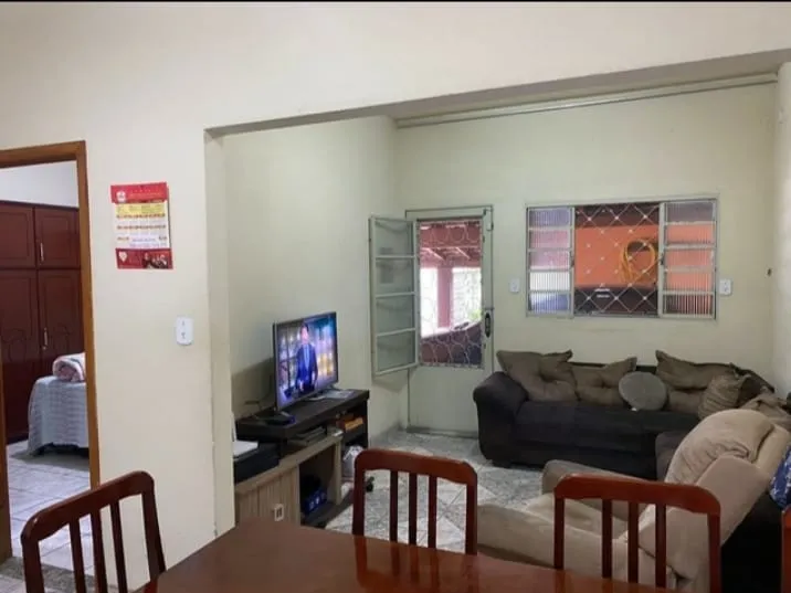 Imagem Casa à venda 3 Quartos, 1 Suite, 1 Vaga, 250M², Azeredo, Pindamonhangaba - SP