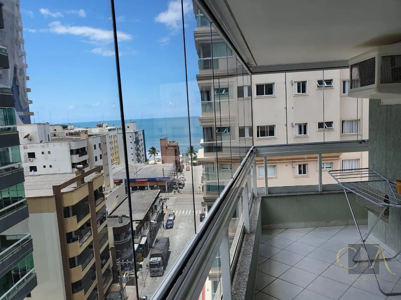 Apartamento para Temporada em Itapema, Meia Praia, 3 dormitórios, 1 suíte, 2 banheiros, 1 vaga