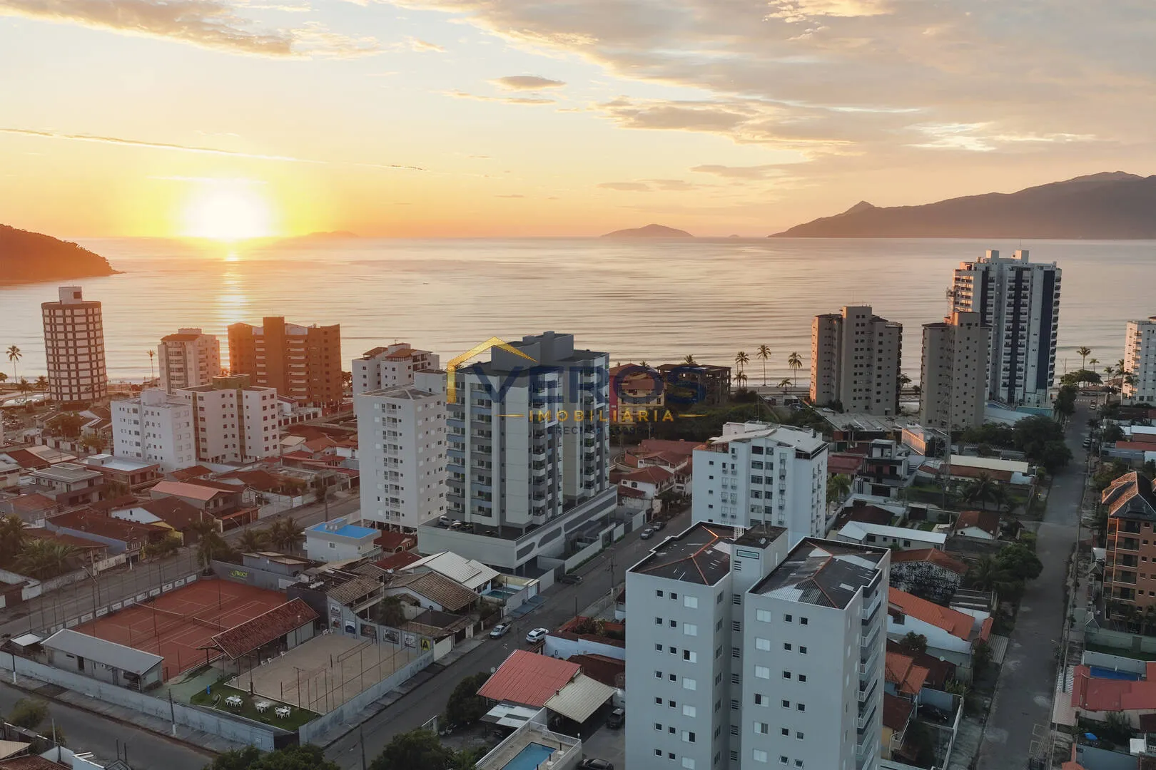 Imagem Alpha Dream - Apartamento a venda 150m da praia na Martim de Sá Caraguá