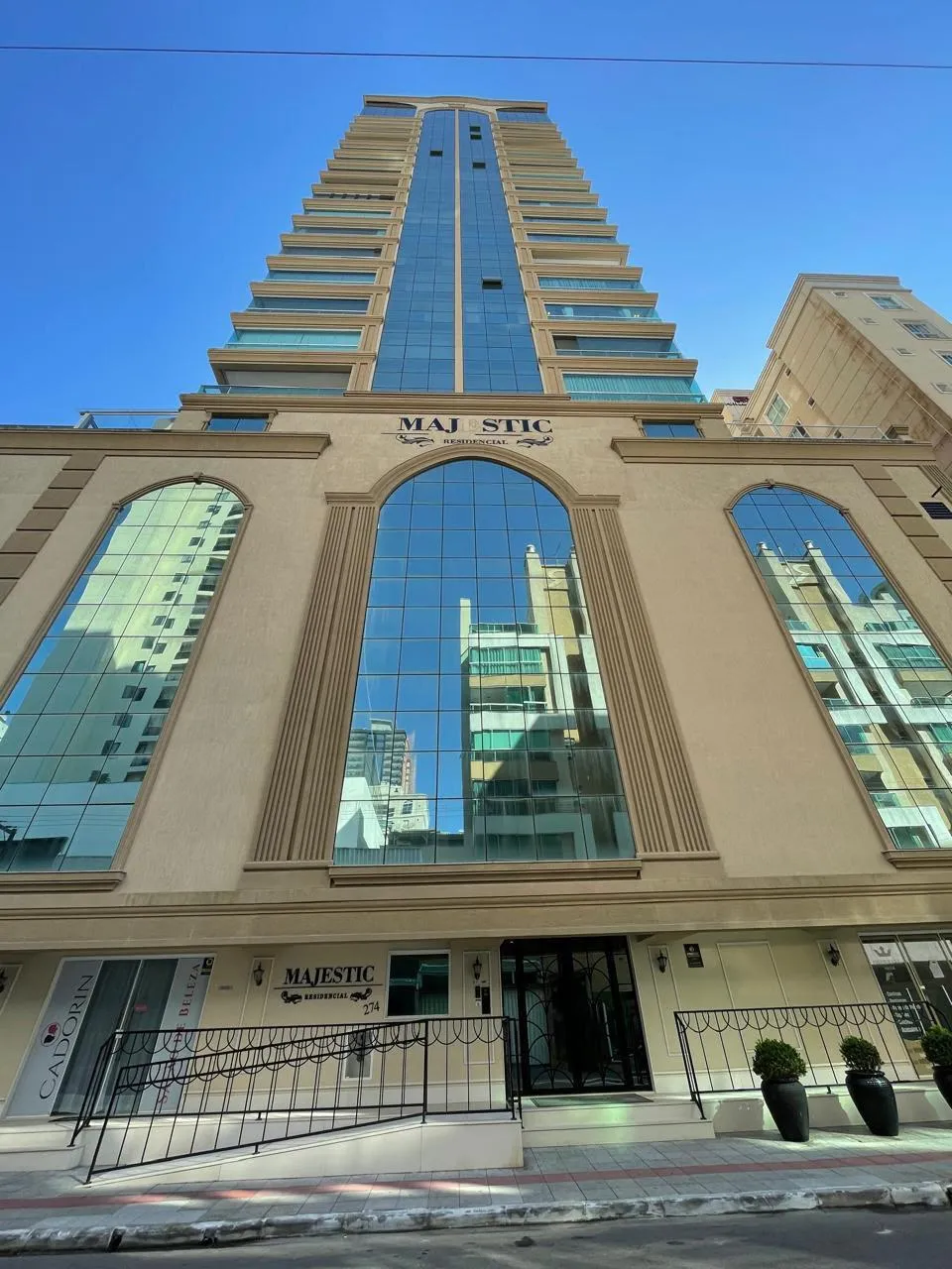 Foto do imóvel Apartamento com vista para o mar à venda com 166m2 por R$ 1.900.000,00