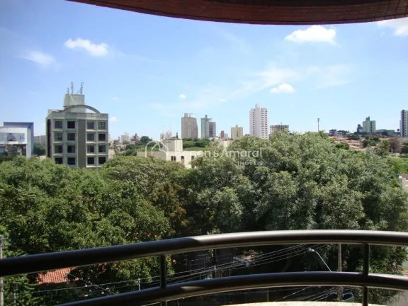 Imagem Em uma das ruas mais tranquilas e charmosas do Cambuí, este apartamento oferece privacidade total, ...