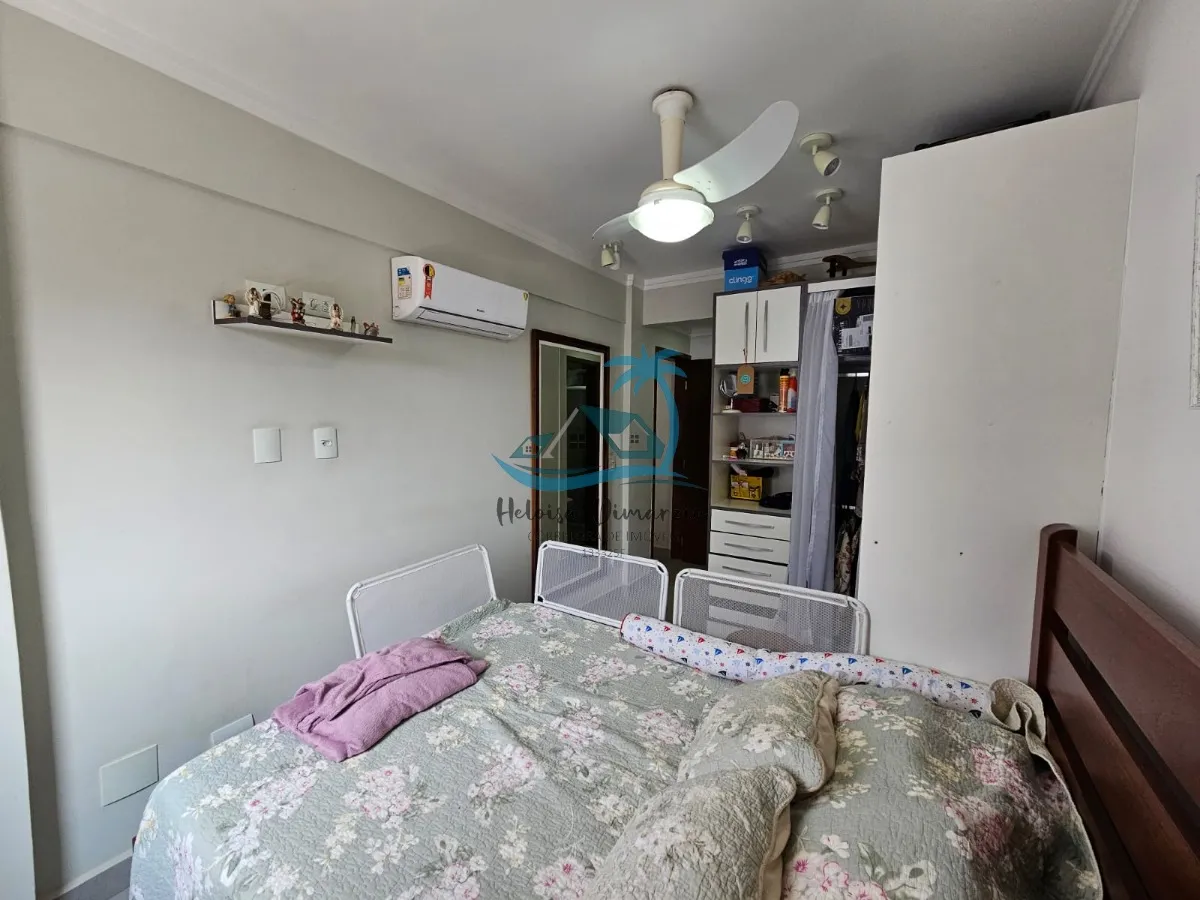 Imagem Belíssima cobertura duplex reformada, com 3 dormitórios, à venda a 350m da orla do Itaguá em Ubatuba.