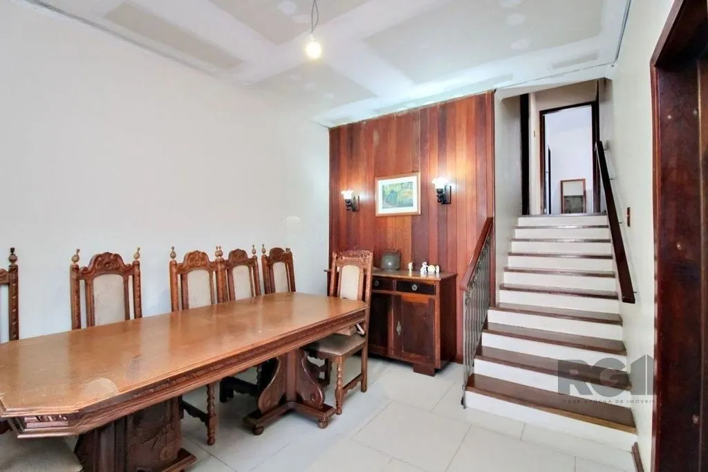 Imagem Casa 4 Dormitórios Bairro Gloria.