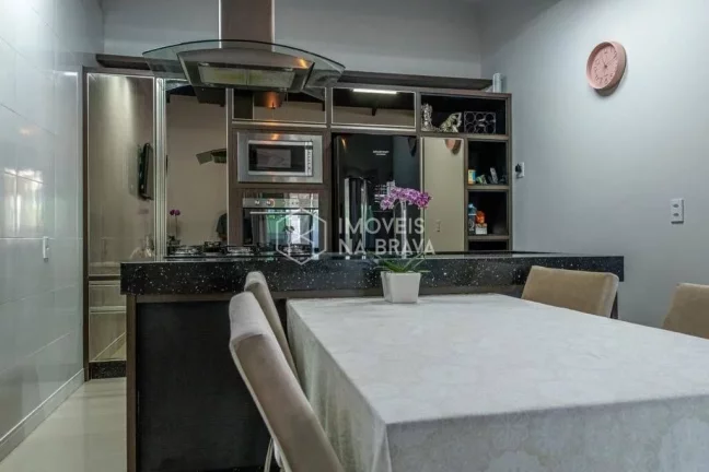 Imagem CASA 3 QUARTOS - LOCAÇÃO - PRAIA BRAVA - ITAJAI/SC