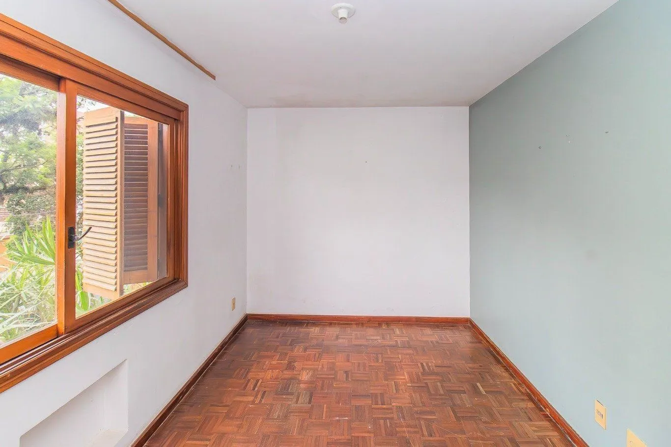 Imagem Apartamento de 2 dormitórios e 94m² à venda em Petrópolis, Porto Alegre.