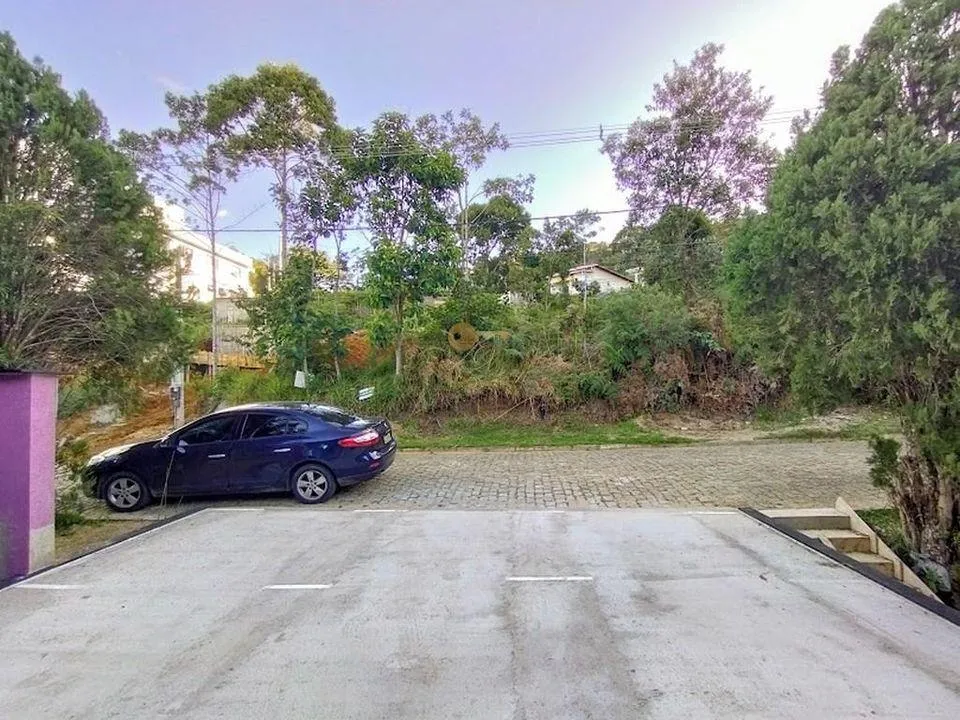 Imagem Terreno em Condomínio para Venda em Teresópolis / RJ no bairro Albuquerque