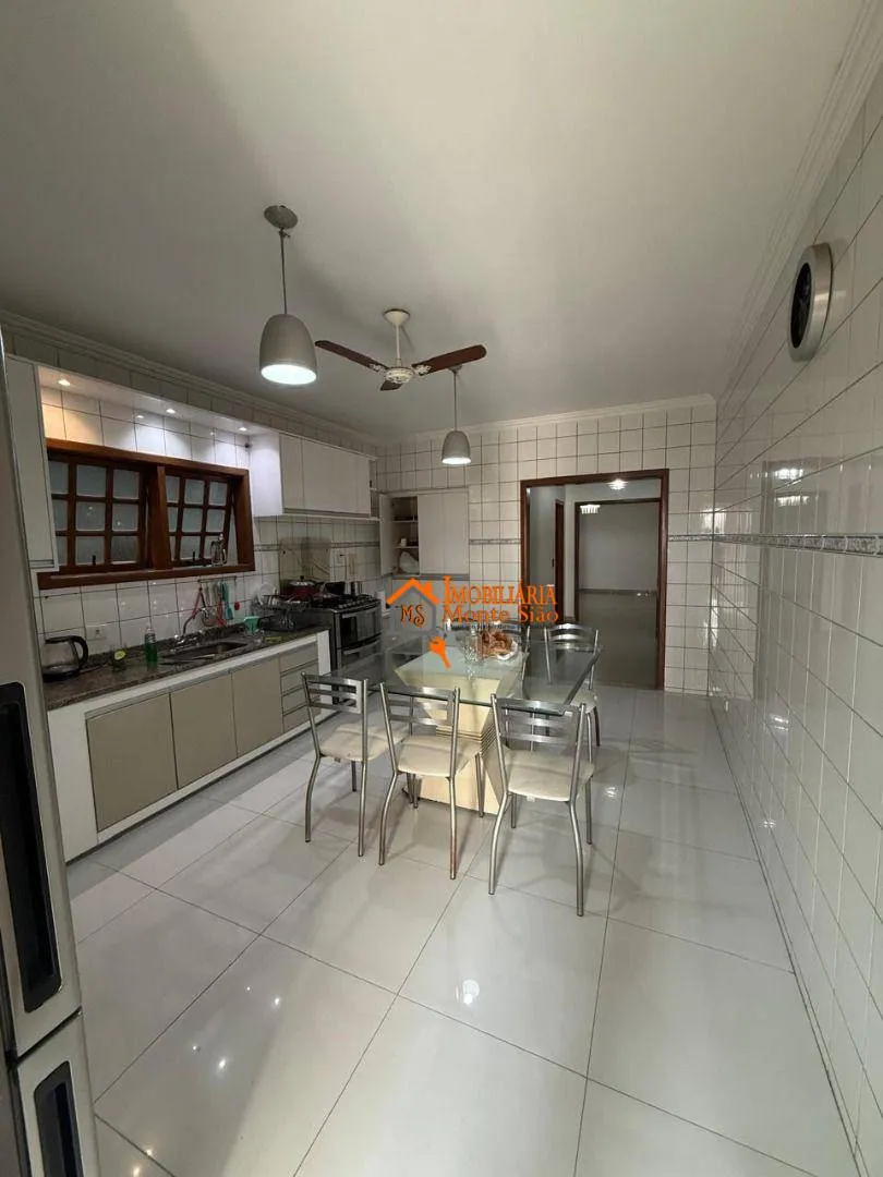 Imagem Sobrado com 3 dormitórios à venda, 220 m² por R$ 630.000,00 - Jardim Angélica - Guarulhos/SP