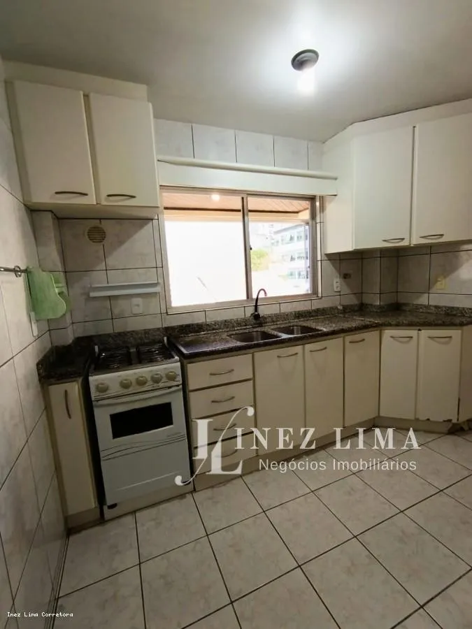 Imagem Apartamento para Venda em Itapema, Meia Praia, 3 dormitórios, 1 suíte, 2 banheiros, 1 vaga