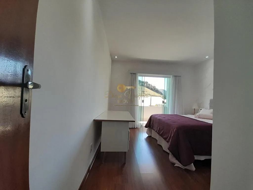 Imagem Casa em Condomínio para Venda em Teresópolis / RJ no bairro Vargem Grande