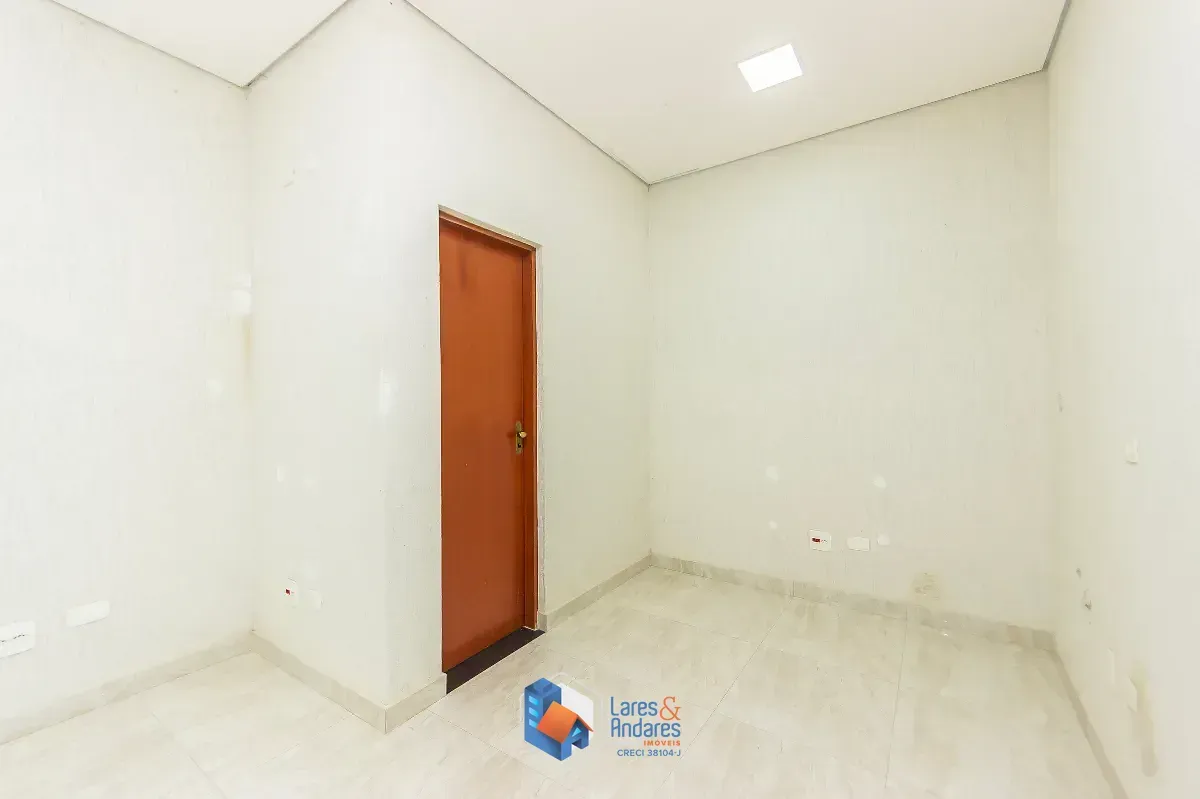 Imagem Loja de rua para venda e locação em Vila Cordeiro, 100m²