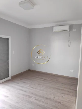 Imagem Sobrado, 3 Suítes, 300m², Condomínio Floradas do Paratehy.