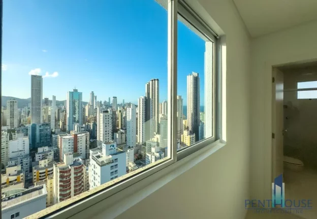 Imagem Apartamento Zona Central para Venda em Balneário Camboriú, CENTRO, 3 dormitórios, 3 suítes, 4 banheiros, 2 vagas