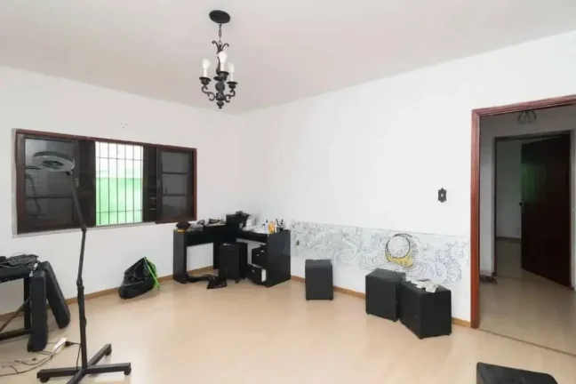 Imagem Sobrado 3 Dorm e Edícula com 4 vagas - próximo Metrô e Parque Ceret