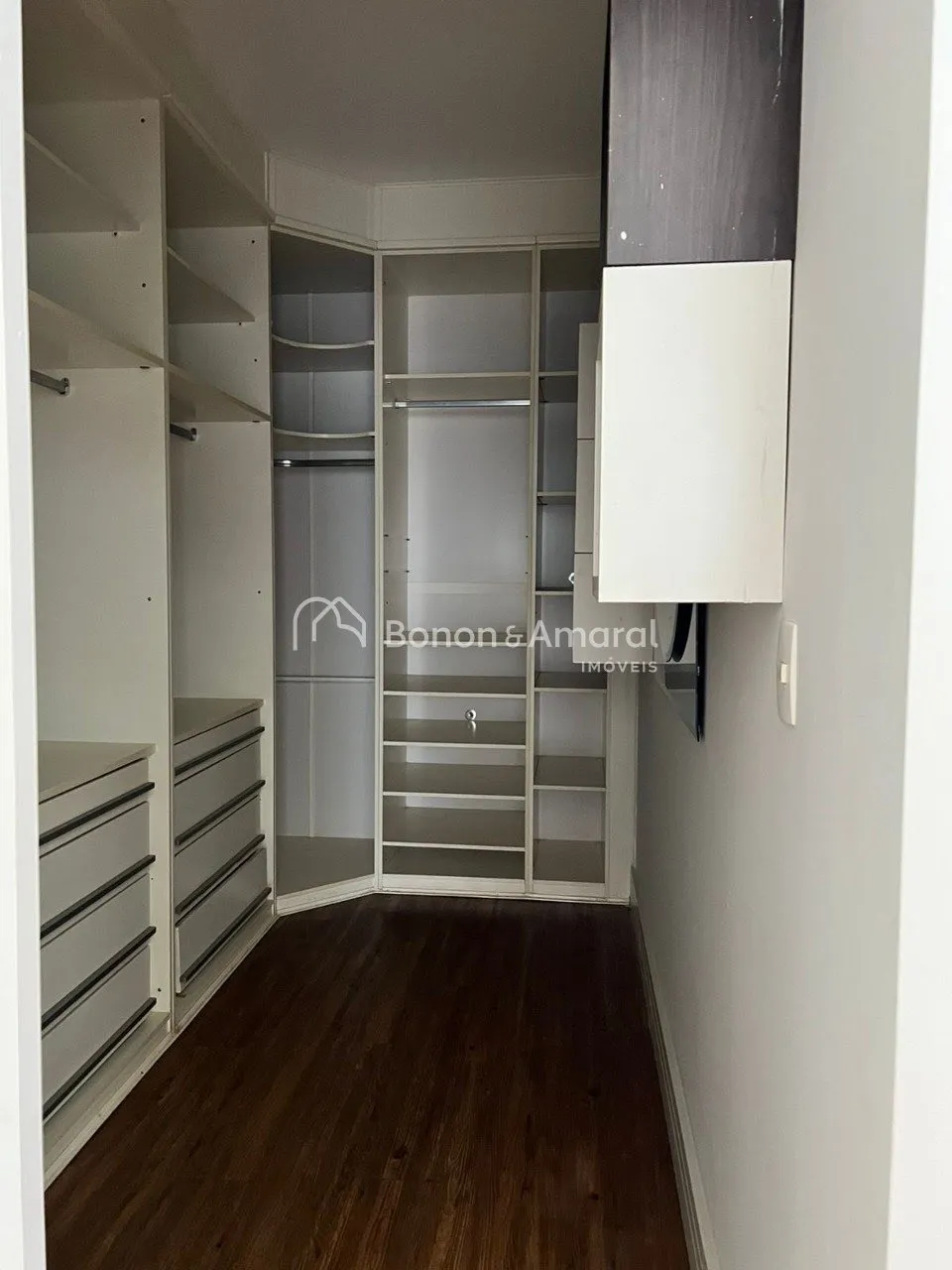 Imagem Casa de condomínio com 4 Quartos e 5 banheiros à Venda, 397m² por R$ 1.865.000