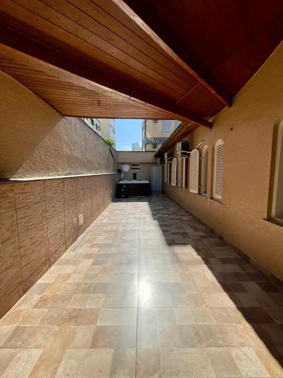Imagem Casa com 4 Quartos à Venda, 210 m² em Enseada - Guarujá