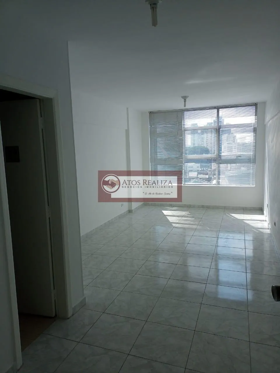 Imagem Sala Comercial em Santo Amaro, 29m², 1 Banheiro, para Locação