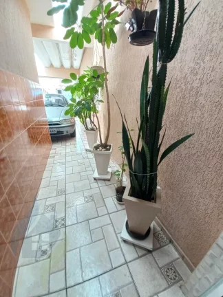 Imagem Casa de 2 dormitórios, 2 banheiros, 2 vagas, de 110m² em Paulicéia, São Bernardo do Campo