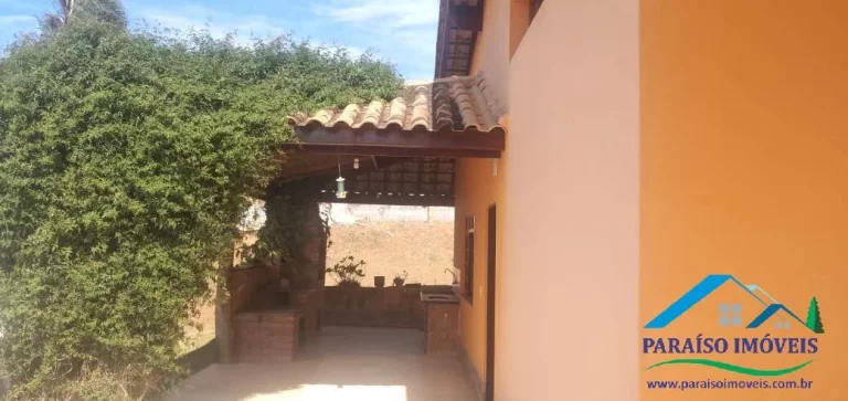 Imagem Viva em Grande Estilo: Casa com 5 Quartos e Piscina - Itapeva