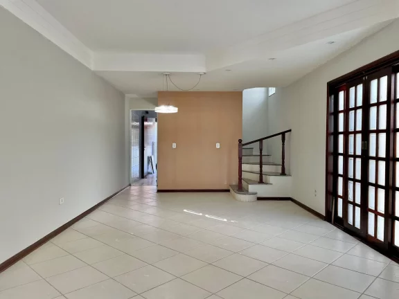 Imagem Sobrado com 3 Dormitorio(s) localizado(a) no bairro Parque Santana em Mogi das Cruzes / Mato Grosso do Sul Ref.:810178