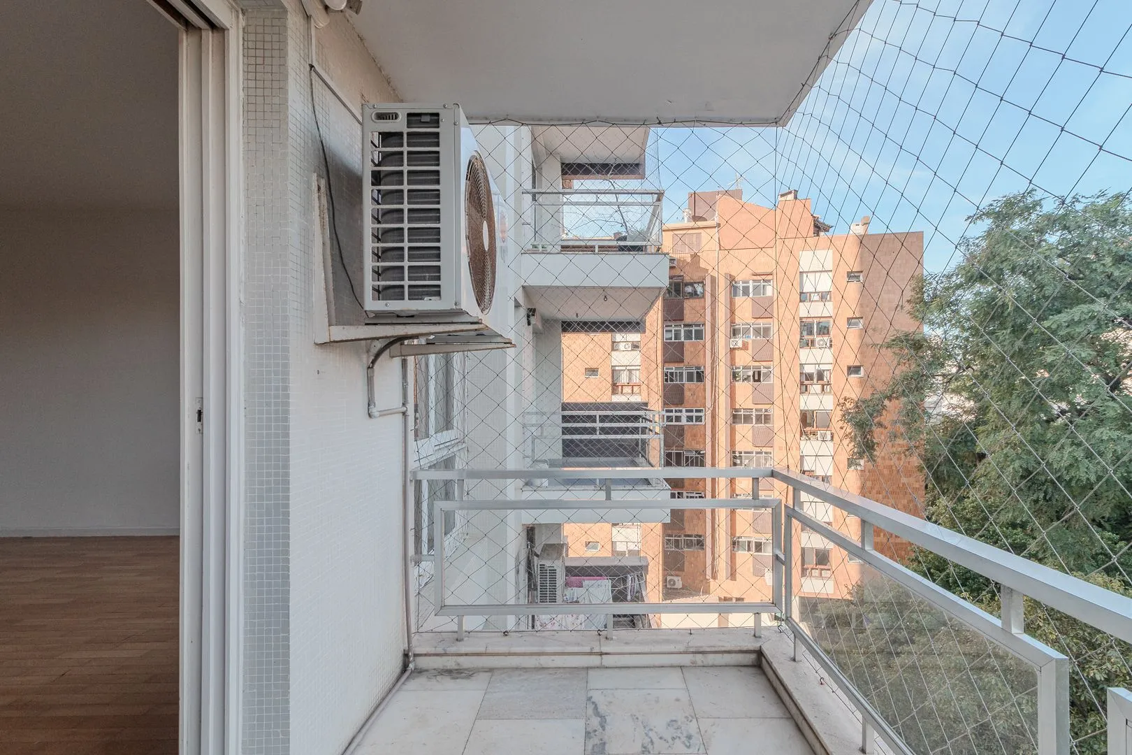 Imagem ️ MÁFFER IMÓVEIS ALUGA - APARTAMENTO 3 DORMITÓRIOS | 3 VAGAS | TOTALMENTE REFORMADO | MOINHOS DE VENTO